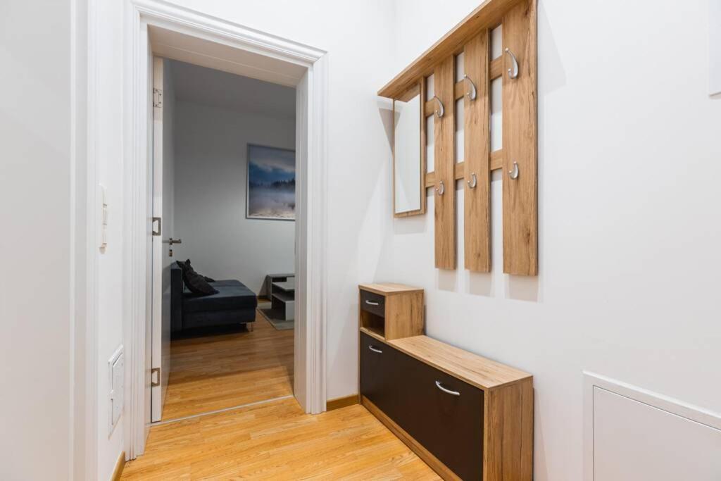 Family Apartment Next To Danube River Відень Екстер'єр фото
