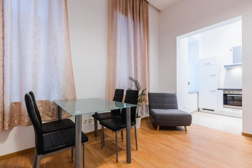 Family Apartment Next To Danube River Відень Екстер'єр фото